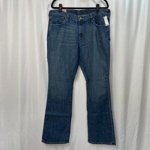 NWT Old Navy Mid-Rise Boot-Cut Stretch Jeans Woman 16 Regular